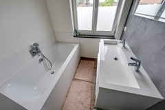 76_FUNDA_LAAGSTRAAT 39_RIJEN.jpg